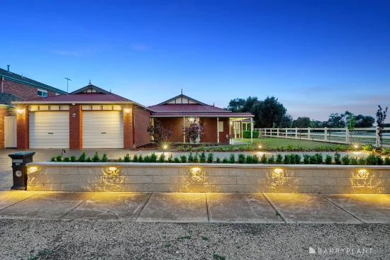 2 Gleneagles Drive, Melton West, Vic 3337