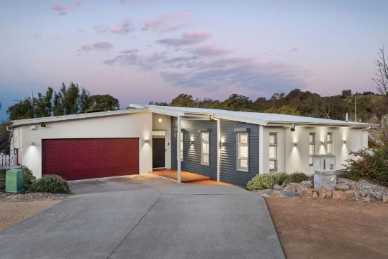 2 Grady Place, Jerrabomberra, NSW 2619