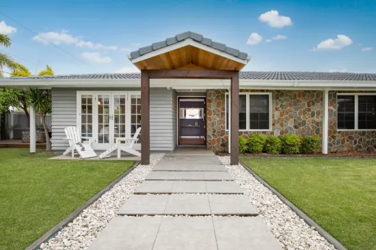 2 Gulai Street, Palm Beach, Qld 4221