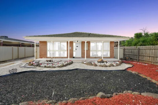 2 Hazel Street, Melton South, Vic 3338