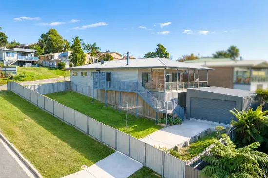 2 Hollydale Place, Eden, NSW 2551
