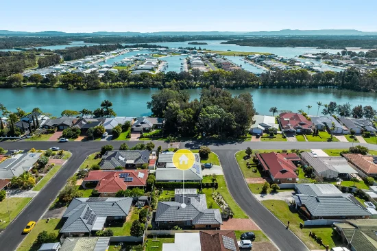 2 Kookaburra Court, Yamba, NSW 2464