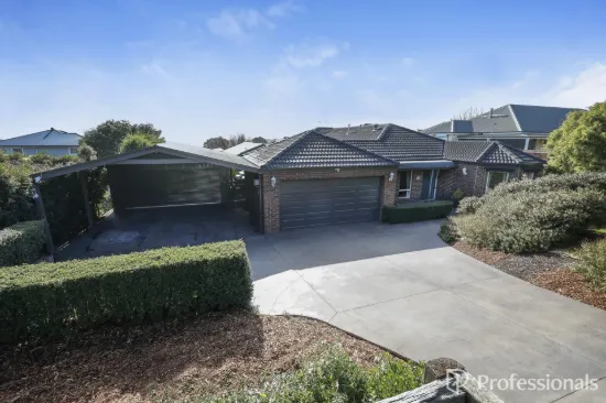 2 Kurung Court East, Gisborne, Vic 3437