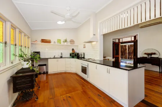 2 Lamington Road, West End, Qld 4810