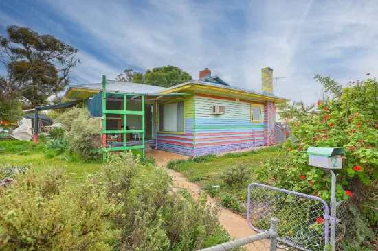 2 Loddon Avenue, Red Cliffs, Vic 3496