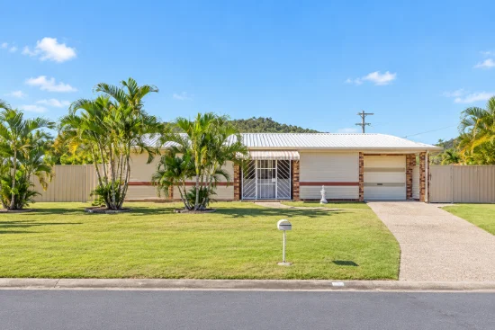 2 Lorrikeet Ct, Norman Gardens, Qld 4701