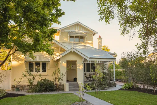 2 Luth Avenue, Daglish, WA 6008