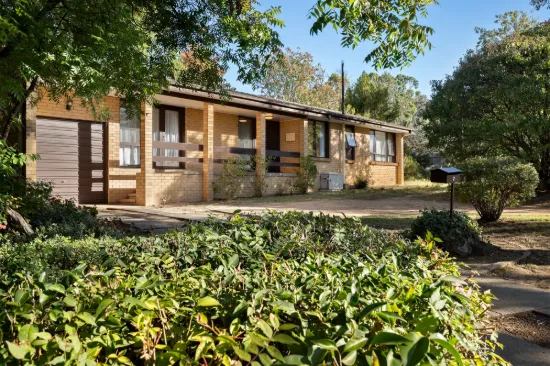 2 Mackellar Crescent, Cook, ACT 2614