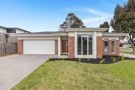 2 Magnetic Drive, Alfredton, Vic 3350