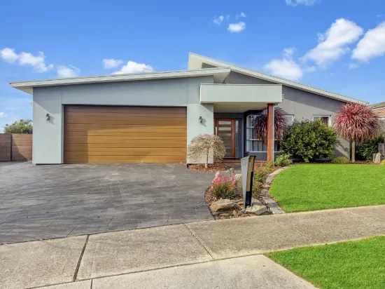 2 Manningham Court, Warragul, Vic 3820