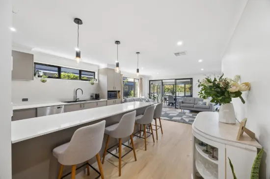 2 Mary Lee Street, Bonython, ACT 2905