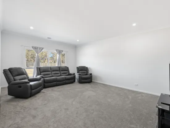 2 Mayfair Drive, Benalla, Vic 3672-Image