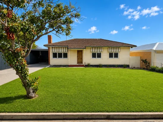 2 Moonya Ave, Seacombe Gardens, SA 5047