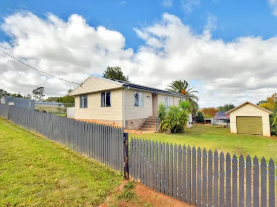 2 Nea Street, Young, NSW 2594