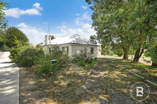 2 Neill Street, Beaufort, Vic 3373