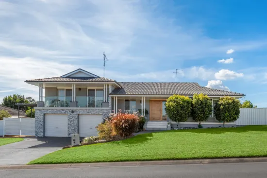 2 Neilson Close, Glenmore Park, NSW 2745