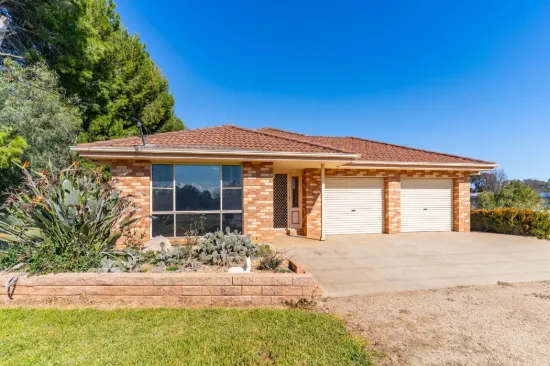 2 Oberon Street, Eugowra, NSW 2806