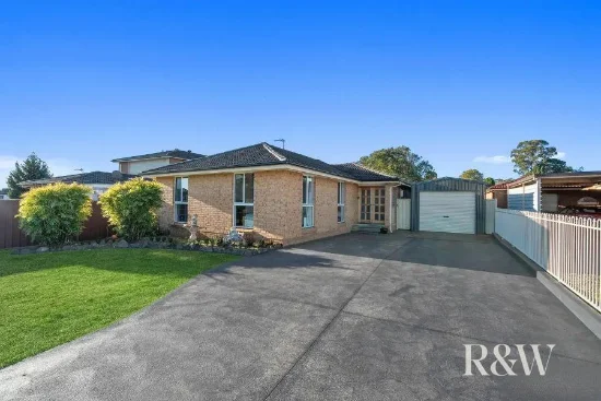 2 Owl Place, St Clair, NSW 2759