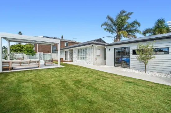 2 Pedder Place, Coombabah, Qld 4216