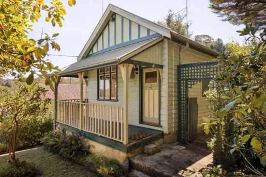 2 Pine Street, Katoomba, NSW 2780