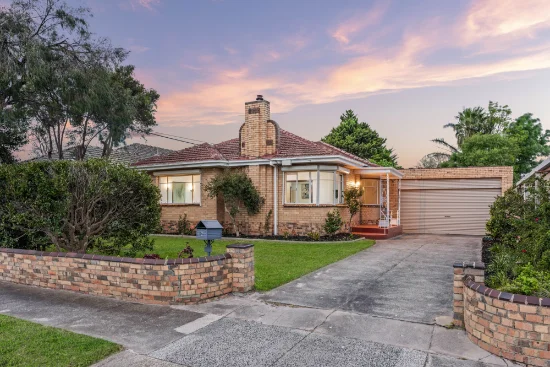 2 Poet Road, Bentleigh East, Vic 3165 - For Sale