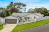 2 Poplars Avenue, Bateau Bay, NSW 2261