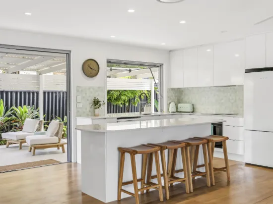 2 Quail Court, Burleigh Waters, Qld 4220