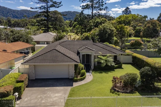 2 Red Cedar Drive, Coffs Harbour, NSW 2450
