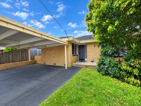 2 Robinlee Avenue, Burwood East, Vic 3151