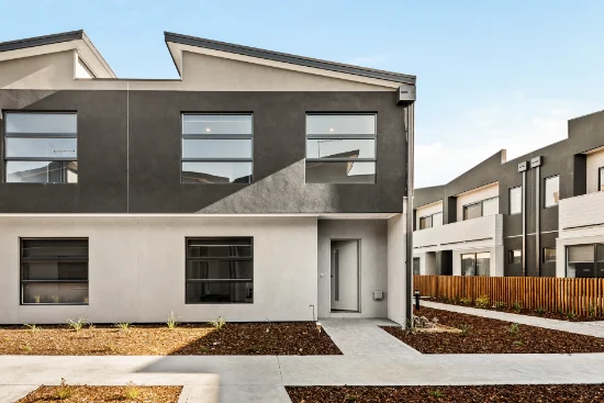 2 Roller Walk, Pakenham, Vic 3810