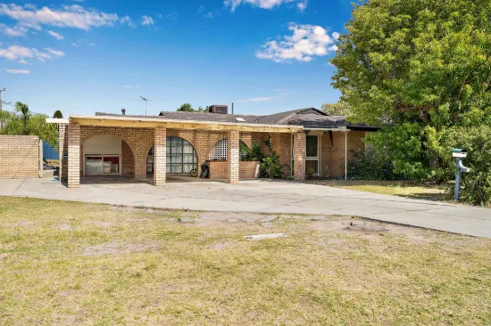 2 Romney Way, Parkwood, WA 6147