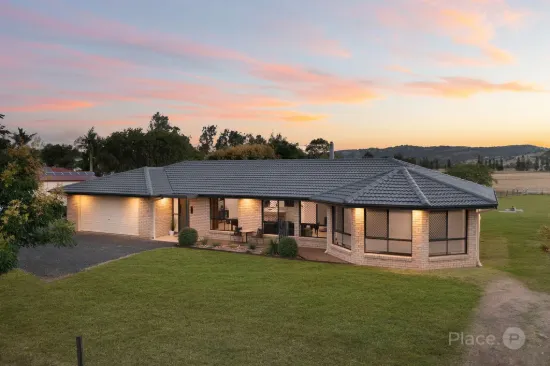 2 Rose Avenue, Minden, Qld 4311