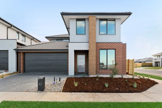 2 Sandalwood Crescent, Clyde North, Vic 3978