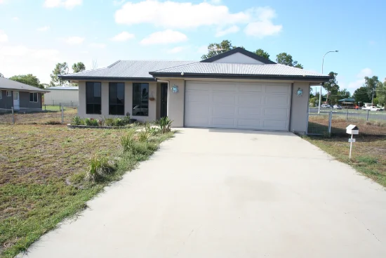 2 Scotts Peak Drive, Capella, Qld 4723
