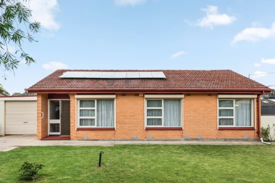 2 Secomb Avenue, Parafield Gardens, SA 5107