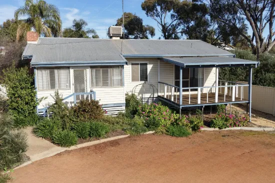 2 Smith Grove, Northam, WA 6401