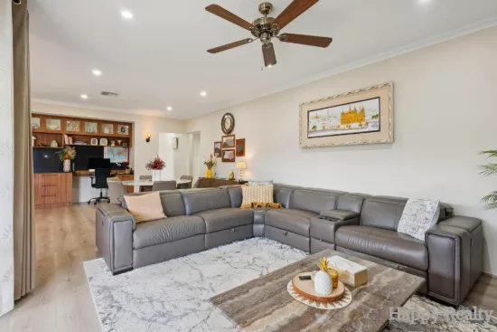 2 Spotless Close, Canning Vale, WA 6155