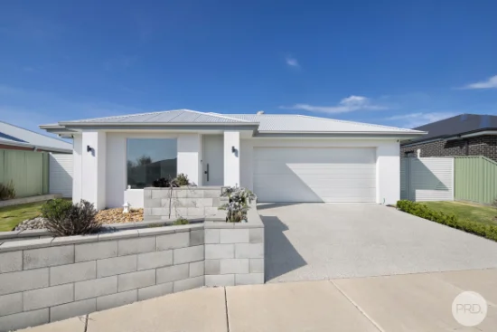 2 Stable Court, Miners Rest, Vic 3352