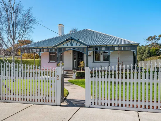 2 Station Street, Koroit, Vic 3282