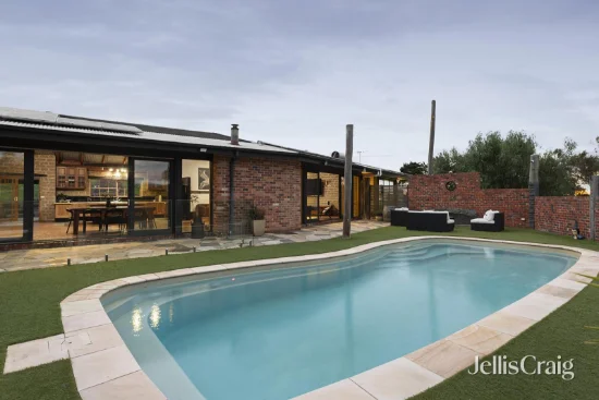 2 Tanderum Way, Christmas Hills, Vic 3775