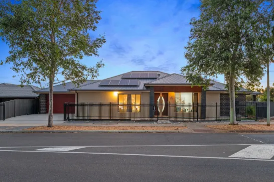 2 The Boulevard, Parafield Gardens, SA 5107