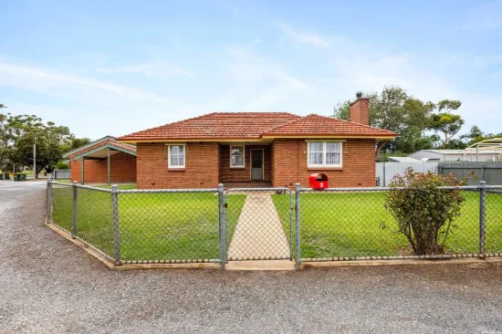 2 The Crescent, Nuriootpa, SA 5355