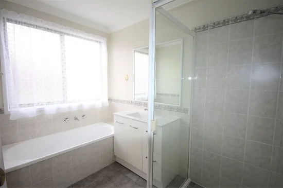 2 The Grove, Hunterview, NSW 2330-Image