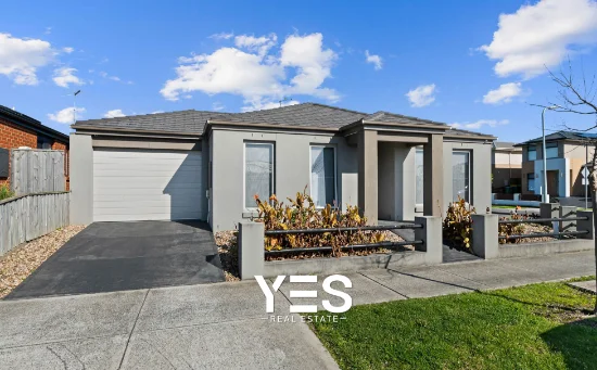 2 The Oaks Avenue, Pakenham, Vic 3810