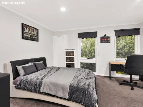 2 The Ridgeway, Pakenham, Vic 3810-Image