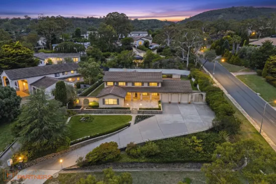 2 Timbarra Crescent, O'Malley, ACT 2606