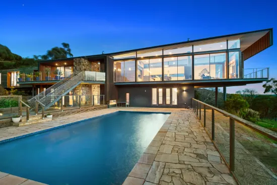 2 Tucketts Road, Mount Macedon, Vic 3441