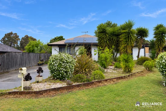2 Tudor Place, Melton West, Vic 3337