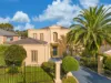 2 Tusanne pl, Doncaster East, Vic 3109