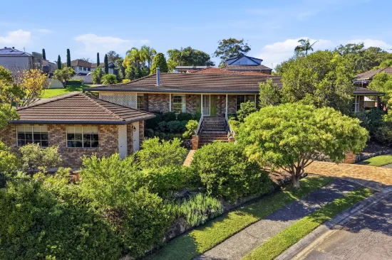 2 Victor Close, Green Point, NSW 2251